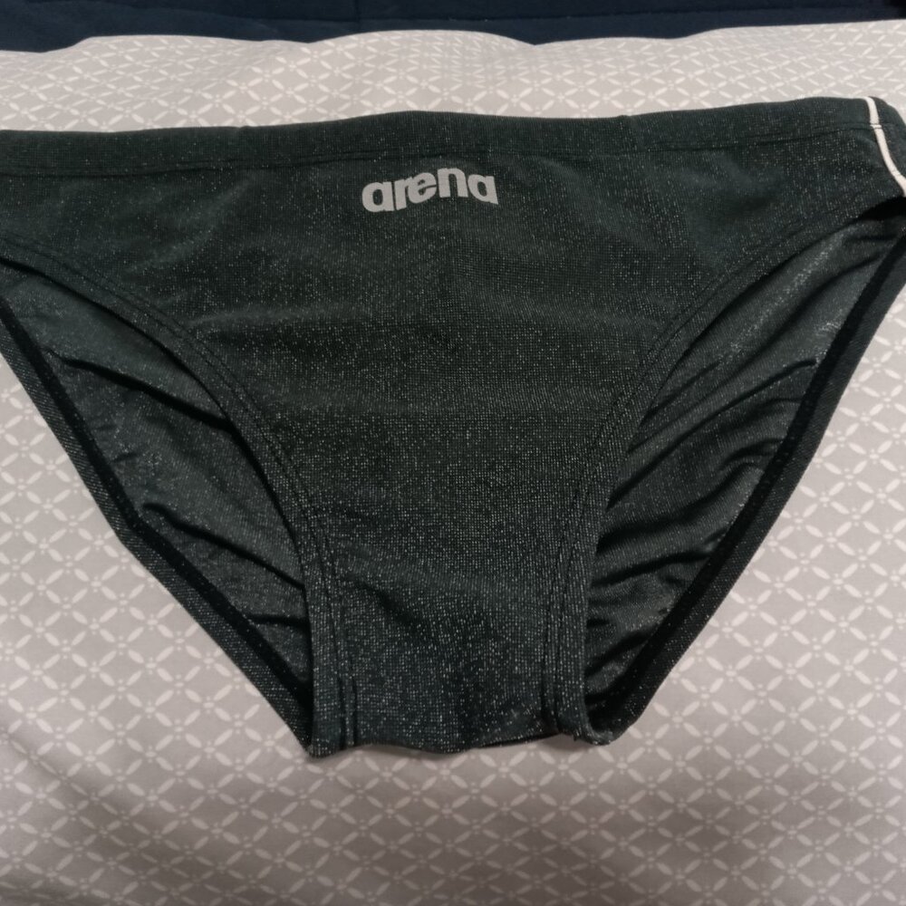 NWOT VINTAGE ARENA SWIM BRIEF, BLACK SPARKLE, SIZE XL, (Asian 100 cm)